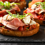 BIO Aceto Balsamico di Modena auf bruschetta