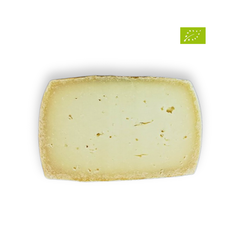 BIO Formaggio Caprino Canestrato – Traditioneller Ziegenkäse aus Sardinien aufgeschnitten