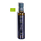 Eine Flasche von dem Olivenöl Extra Vergine Cuncordu von MasoniBecciu. Ein Bio Olivenöl aus Sardinien.