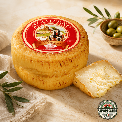 Pecorino Moliterno Central am Stück und aufgeschnitten