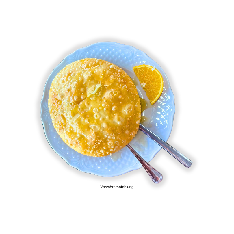 Seadas - knusprige Teigtaschen gefüllt mit mildem Käse aus Sardinien - Sapori Sardi