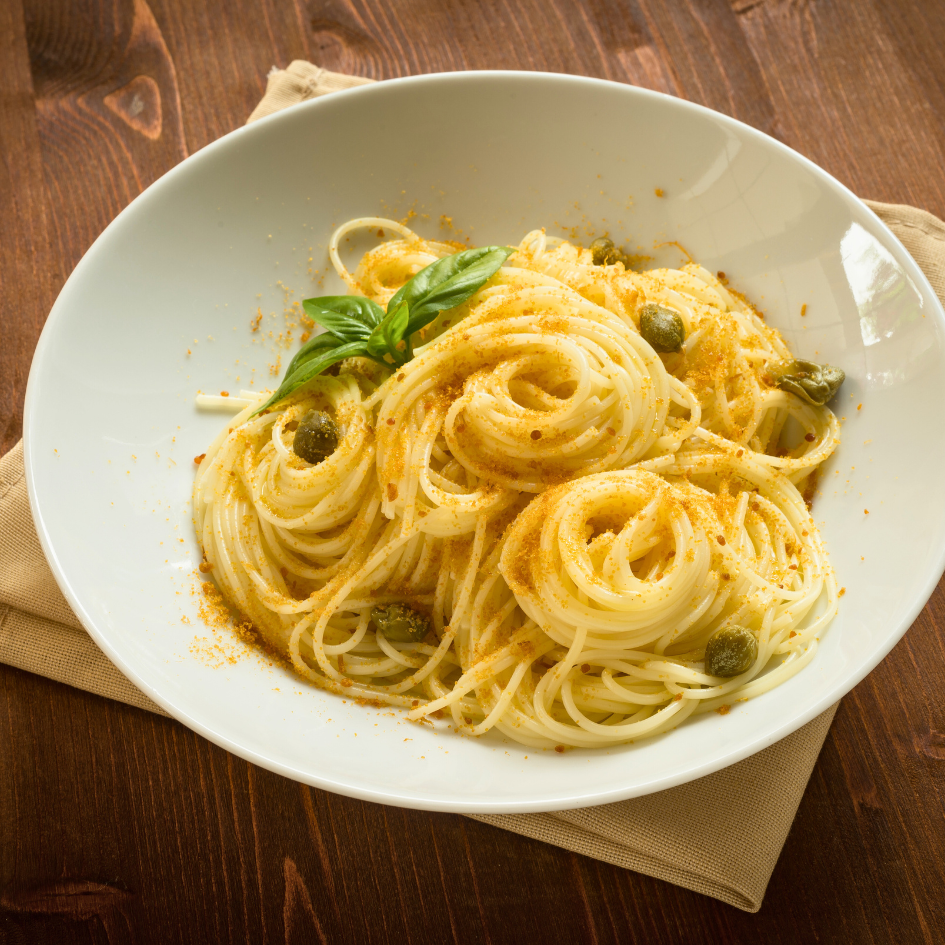 Spaghetti mit geriebenen Bottarga aus Sardinien